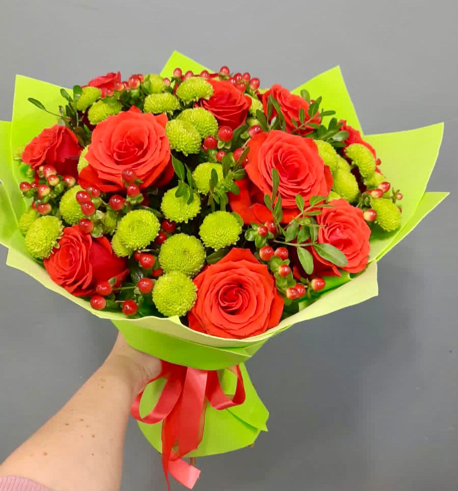 Букет цветов из: Хризантемы и Розы в Селково