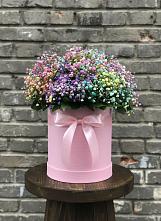 Цветочная композиция из Гипсофила и Розы в шляпной коробке в Селково