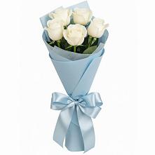 Букет 5 Белых роз Проуд в Селково