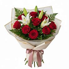 Букет цветов из:  Лилии и Розы в Селково