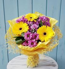 Букет цветов из:  Хризантемы и Герберы в Селково