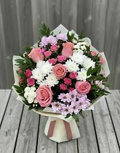 Букет цветов из:  Альстромерии, Гвоздики, Розы и Хризантемы в Селково