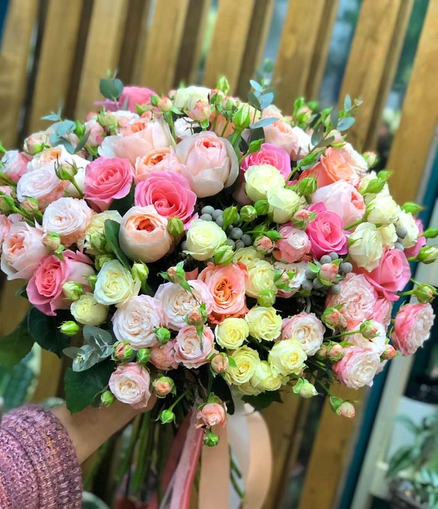 Букет цветов из: Розы в Селково