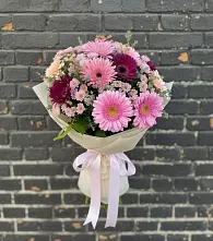 Букет цветов из:  Герберы и Хризантемы в Селково