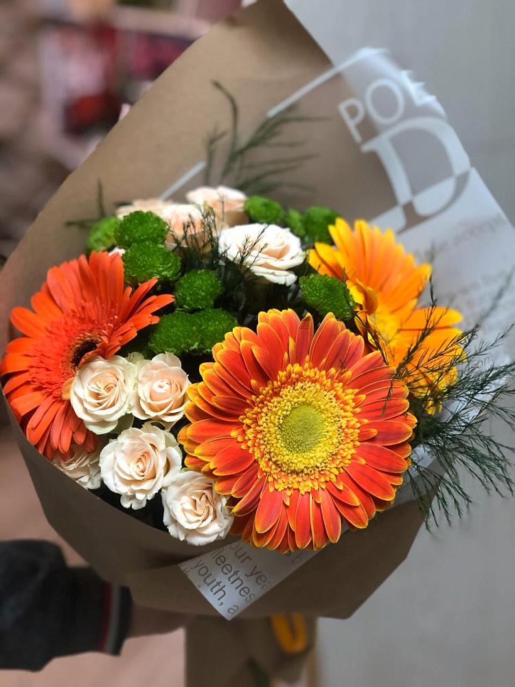 Букет цветов из: Герберы, Хризантемы и Розы в Селково